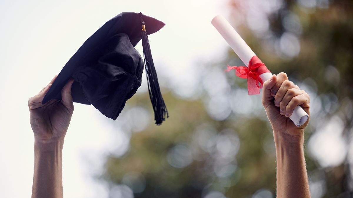 Types of College Degrees: Associate, Bachelor's, Master's Explained