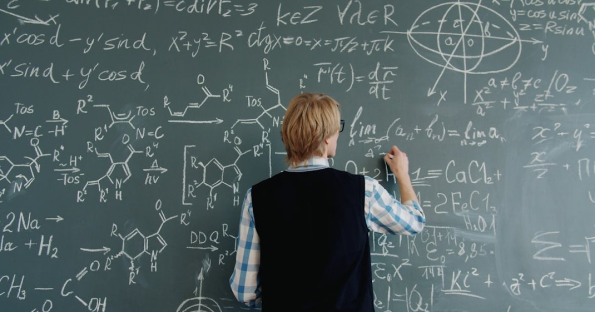 How to Create a Realistic Novelty Diploma with DiplomaCraft