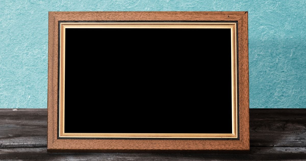 How to Frame and Display a Diploma: Sizes, Frames, and Ideas