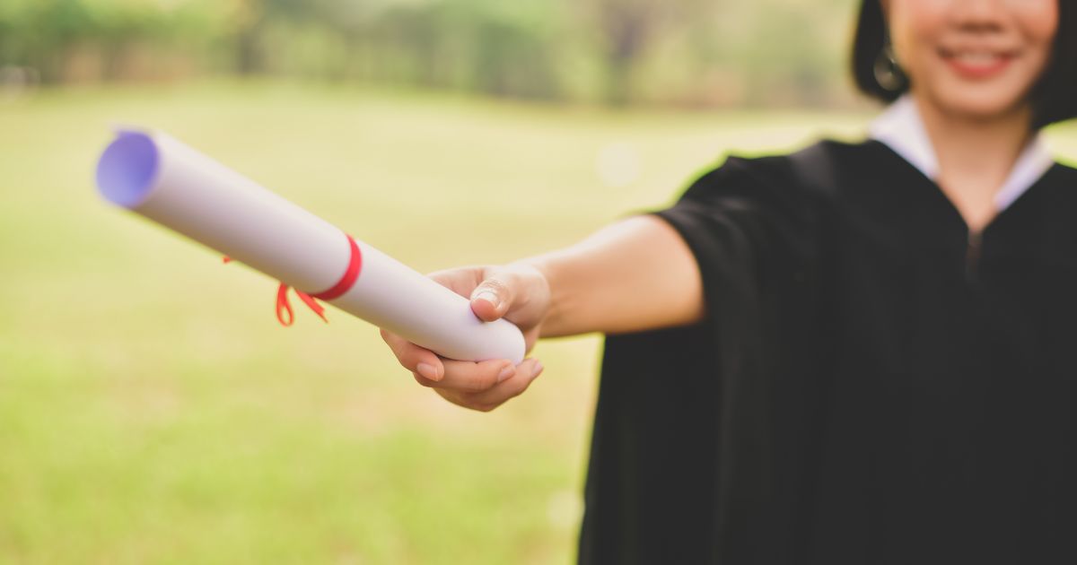 How Much Does It Cost to Replace a Diploma? How Much Does It Cost to Replace a Diploma?